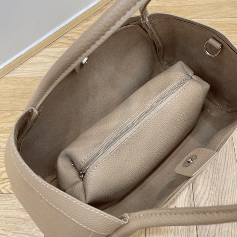 50%Rabatt🔥 Frauen sagen PU-Leder zu einer besonderen Tasche mit passender Geldbörse