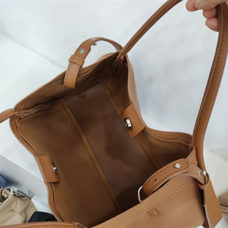 50%Rabatt🔥 Frauen sagen PU-Leder zu einer besonderen Tasche mit passender Geldbörse
