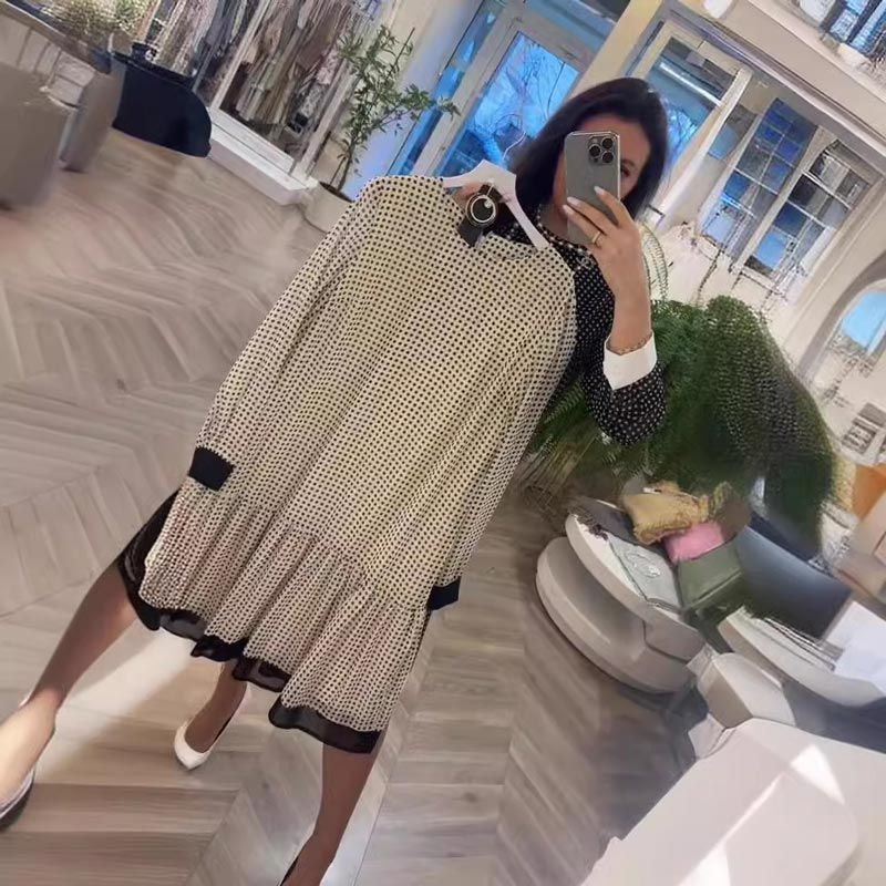 🔥Elegantes Damenkleid mit Rundhalsausschnitt und langen Ärmeln und Punkten