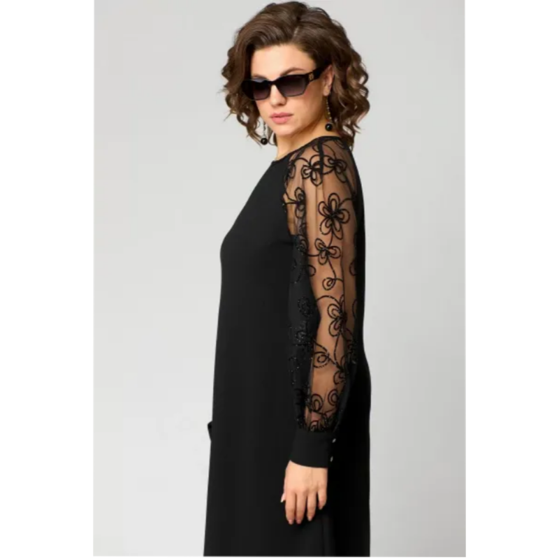 Spitzen-Patchwork-Kleid mit Rundhalsausschnitt und langen Ärmeln