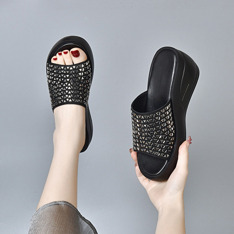 2025 Neues Design🌸👠Glänzende Sandalen mit Keilabsatz für Damen