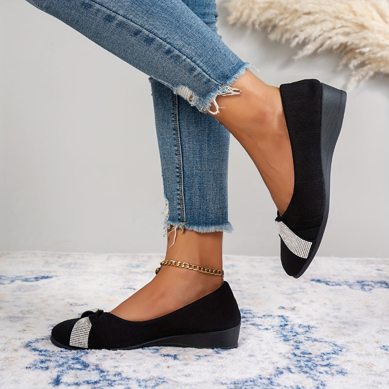 đ„49% RABATT â Leichte, modische Damenschuhe mit Strass und Keilabsatz