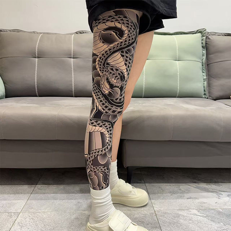 ✨2025 brandneues Design 😎Dehnbare Beinmanschette mit Tattoo-Print