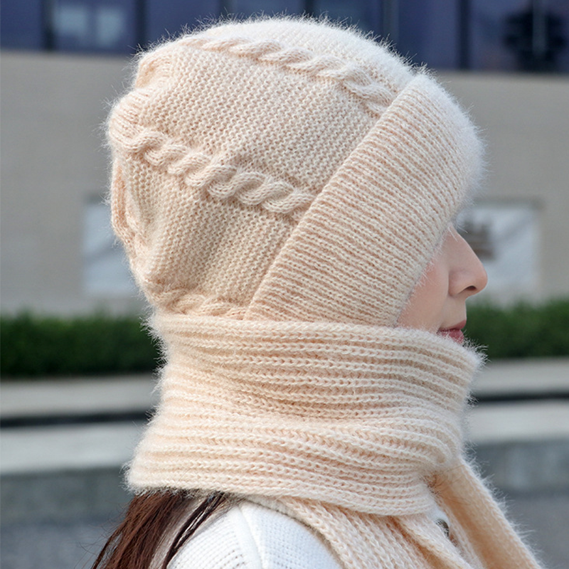 All-in-One-Strickmütze und Schal