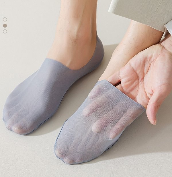 Dünne unauffällige Socken