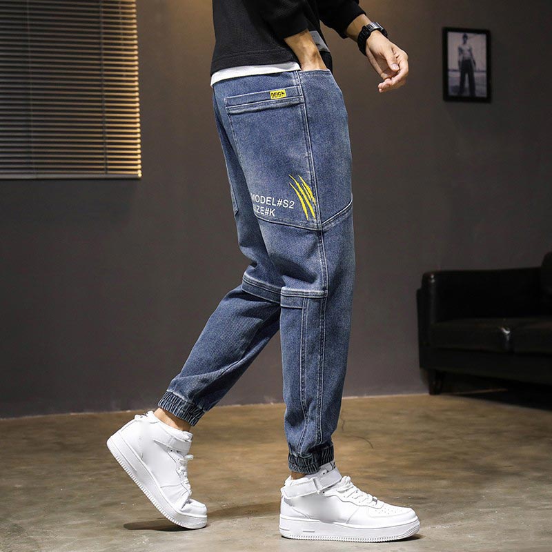 Herren -Freiwanderungsjeans mit großen Taschen