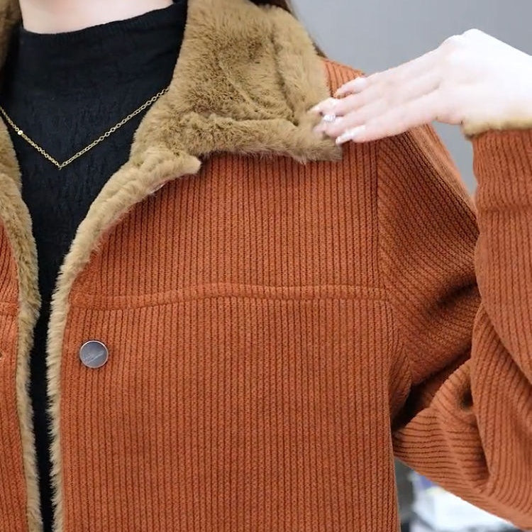 Warme Jacke aus mit Lammwolle gefüttertem Cord