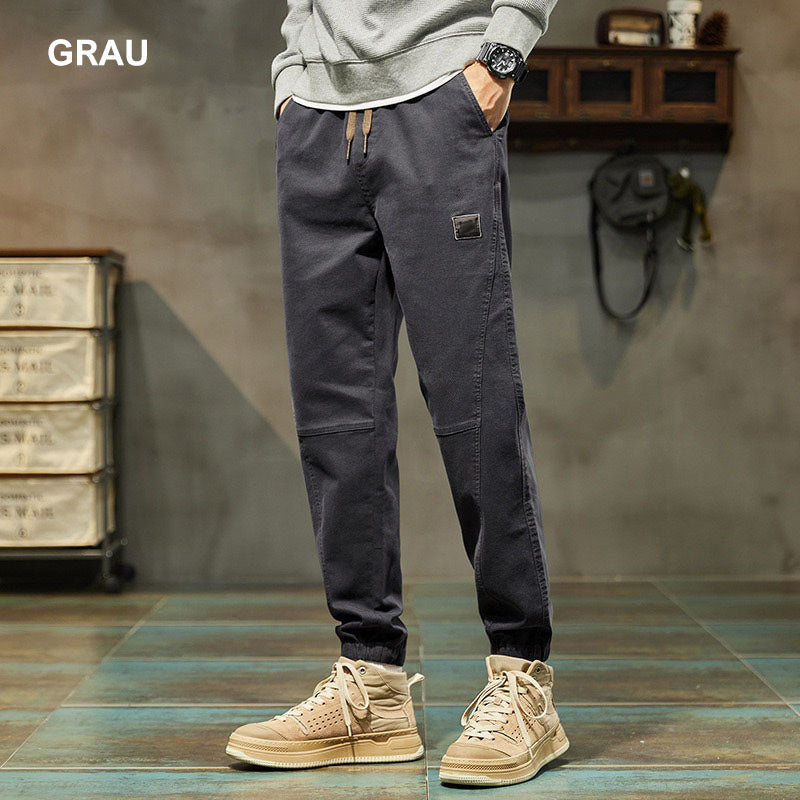 Weite, modische Cargohose