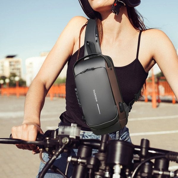 🔥 Sporttragetasche mit USB-Ladefunktion – Diebstahlsicher, praktisch & leicht – Perfekt für Reisen, Pendeln & Outdoor-Aktivitäten ⚡
