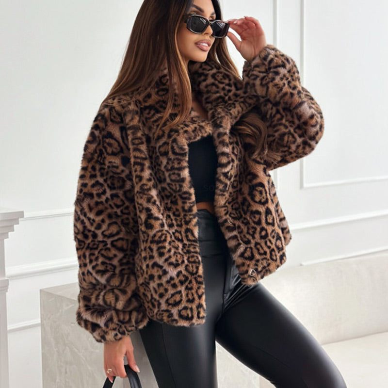 ❄️Winter Specials❄️ Flauschiger Kurzmantel mit Leoparden-Print für Damen