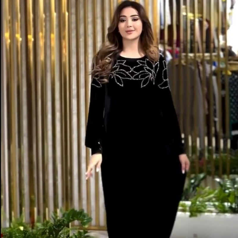 Funkelndes Maxikleid mit Rundhalsausschnitt und langen Ärmeln