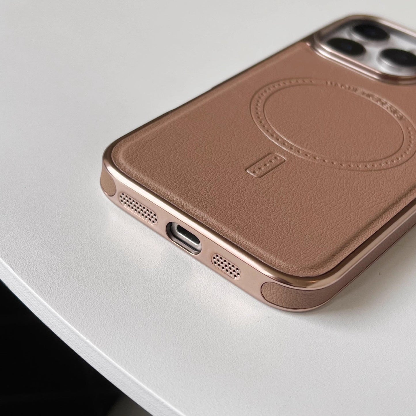 🛡️📱🛡️Magnetische Ladehülle aus Leder für das iPhone