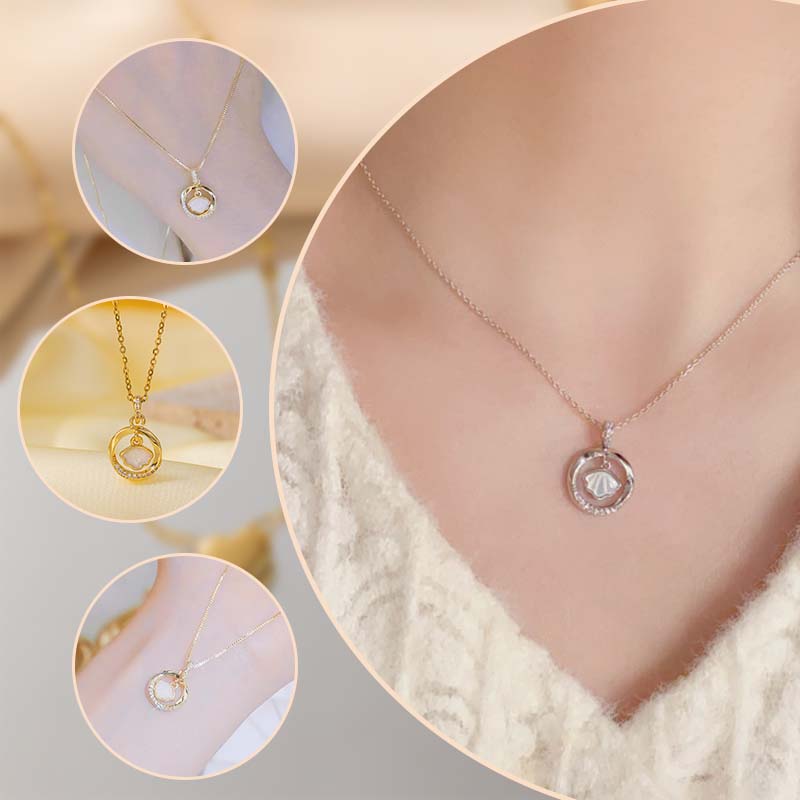 🌟 Charmante Halskette mit Zirkonia in Kreisform mit Jakobsmuscheln