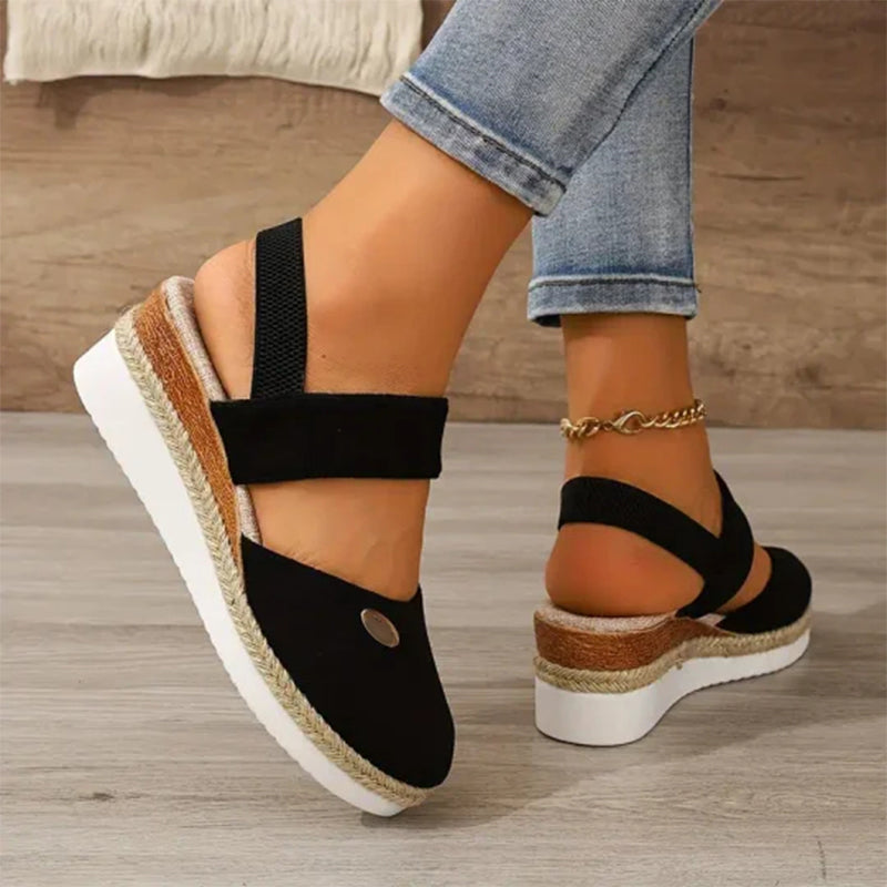 🥿Geschlossene Zehen Riemchensandalen mit niedrigem Keil🌈Verschiedene Farben nach Wahl