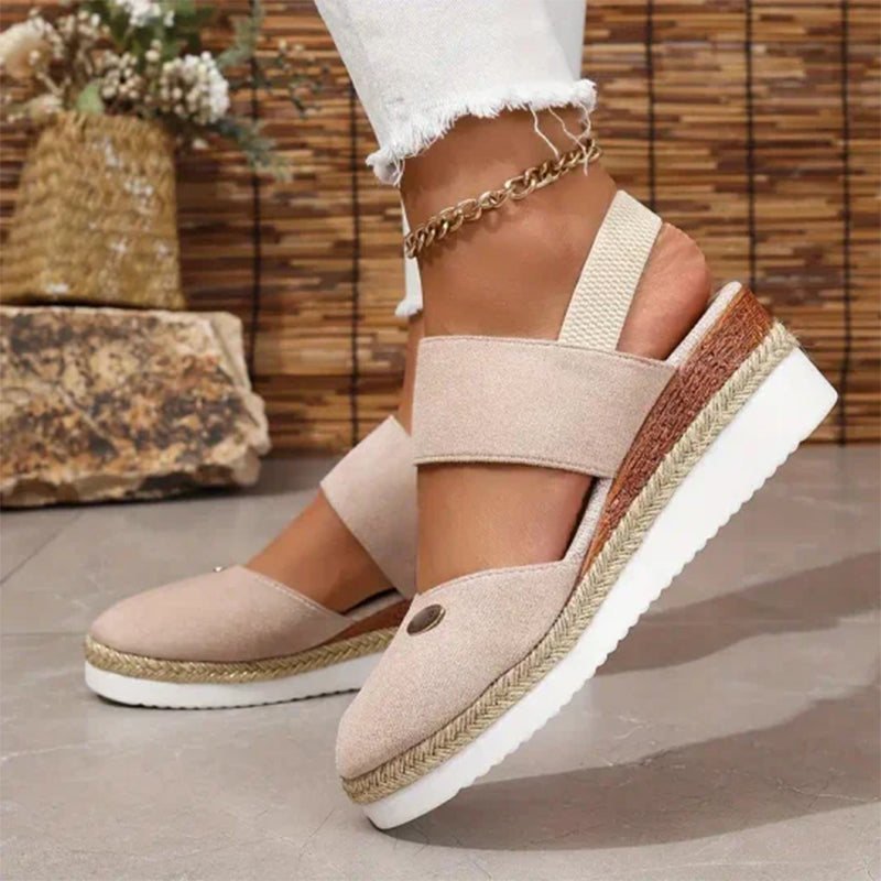 🥿Geschlossene Zehen Riemchensandalen mit niedrigem Keil🌈Verschiedene Farben nach Wahl