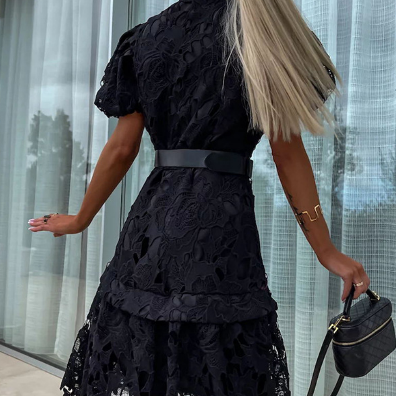 ✨Hot Sale 49% Off🌸Damen Retro Kurzarmkleid mit ausgehöhlter Spitze