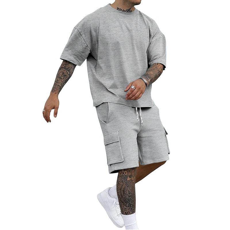 Set aus Freizeit-T-Shirt mit kurzen Ärmeln und Shorts für Herren