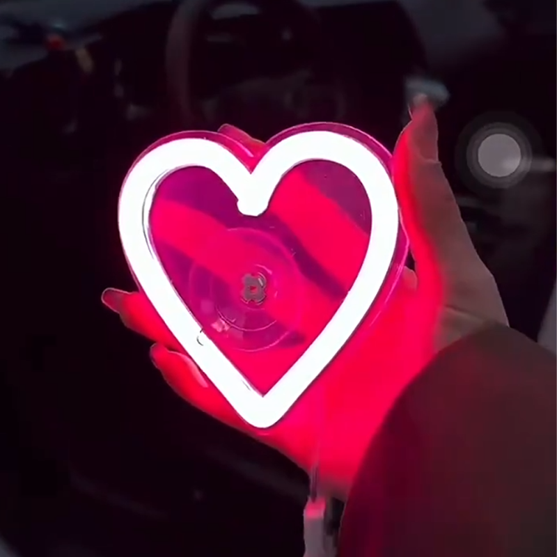 💖 Kabellose herzförmige Auto-Stimmungslampe – 7 Farben &amp; Tag-Nacht-Beleuchtung! ✨