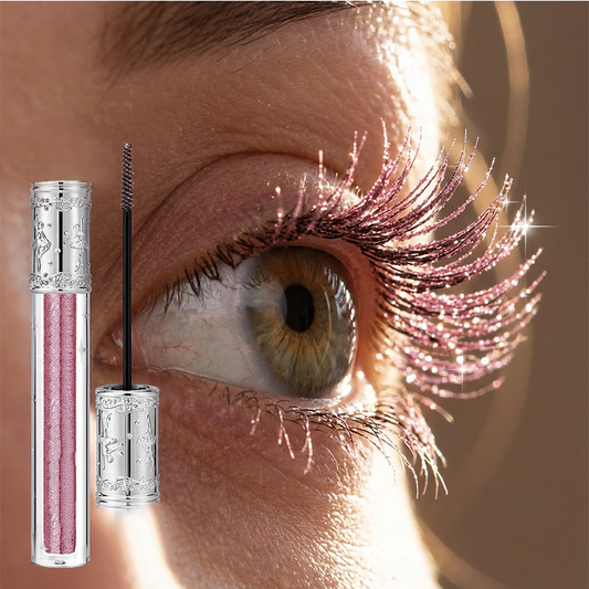 Wasserfeste Glitzer-Mascara mit langem Halt