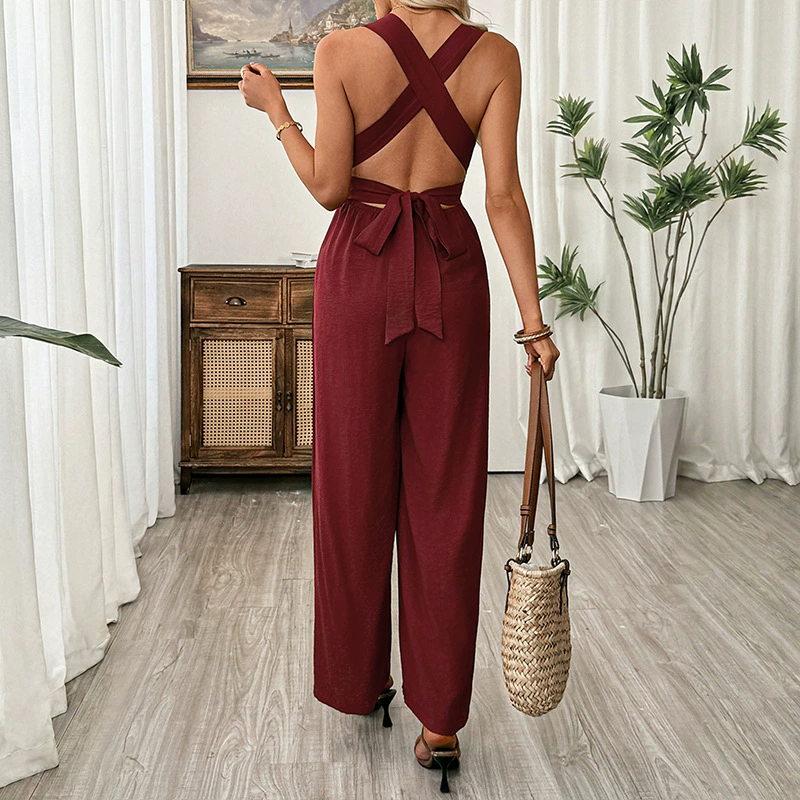 V-Ausschnitt Wide-Leg-Jumpsuit mit Ringdetail