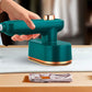 👕 50% RABATT! 💨 Mini-Dampfbügeleisen Tragbar – Schnell Glatt, Kompakt & Einfach Zu Bedienen Für Unterwegs ✨